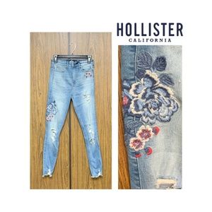 NEW Hollister Floral Embroidered Skinny Jeans High